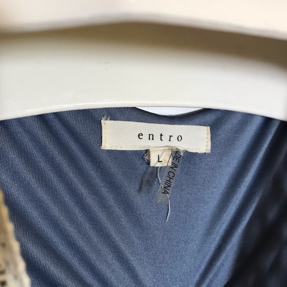 Entro Three Quarter Sleeve Tunic - Picture 7 of 7